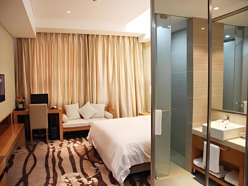 Metropolo Hotel Wuchuang Jiangtan Jiyuqiao Metro Station Wuhan Bagian luar foto