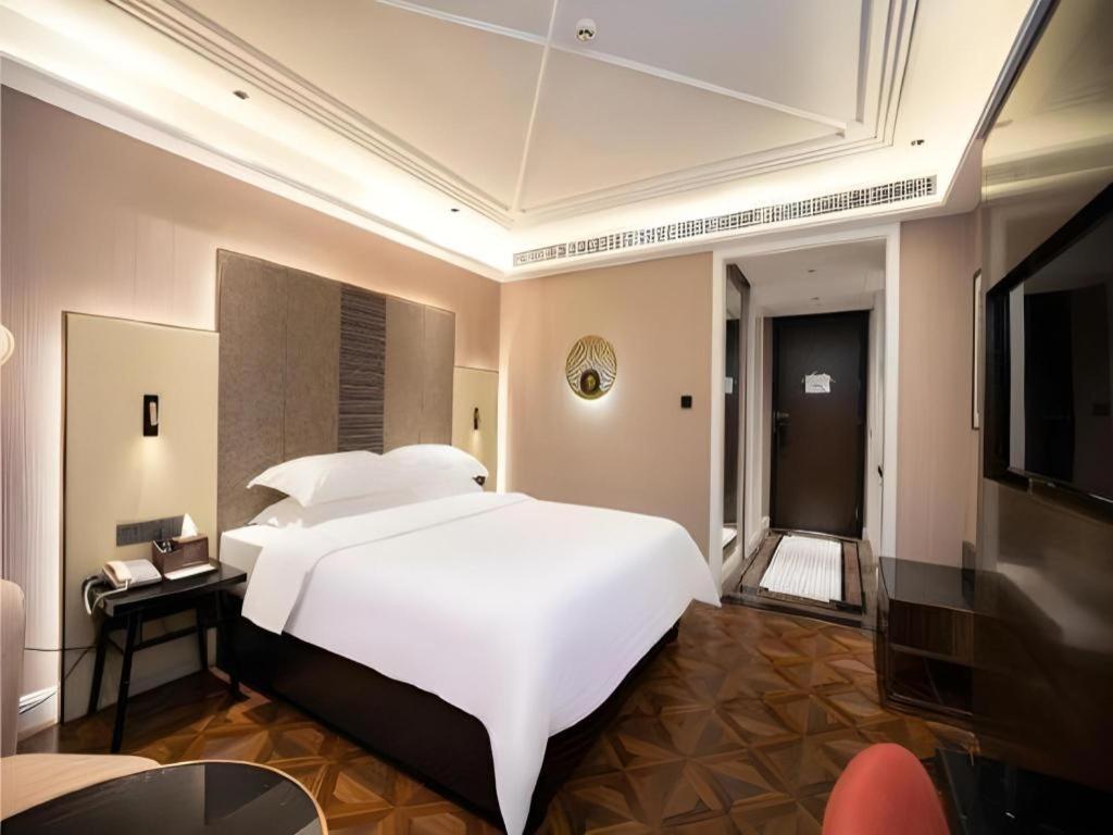 Metropolo Hotel Wuchuang Jiangtan Jiyuqiao Metro Station Wuhan Bagian luar foto