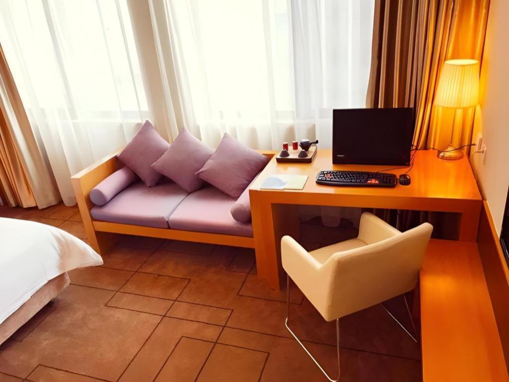Metropolo Hotel Wuchuang Jiangtan Jiyuqiao Metro Station Wuhan Bagian luar foto