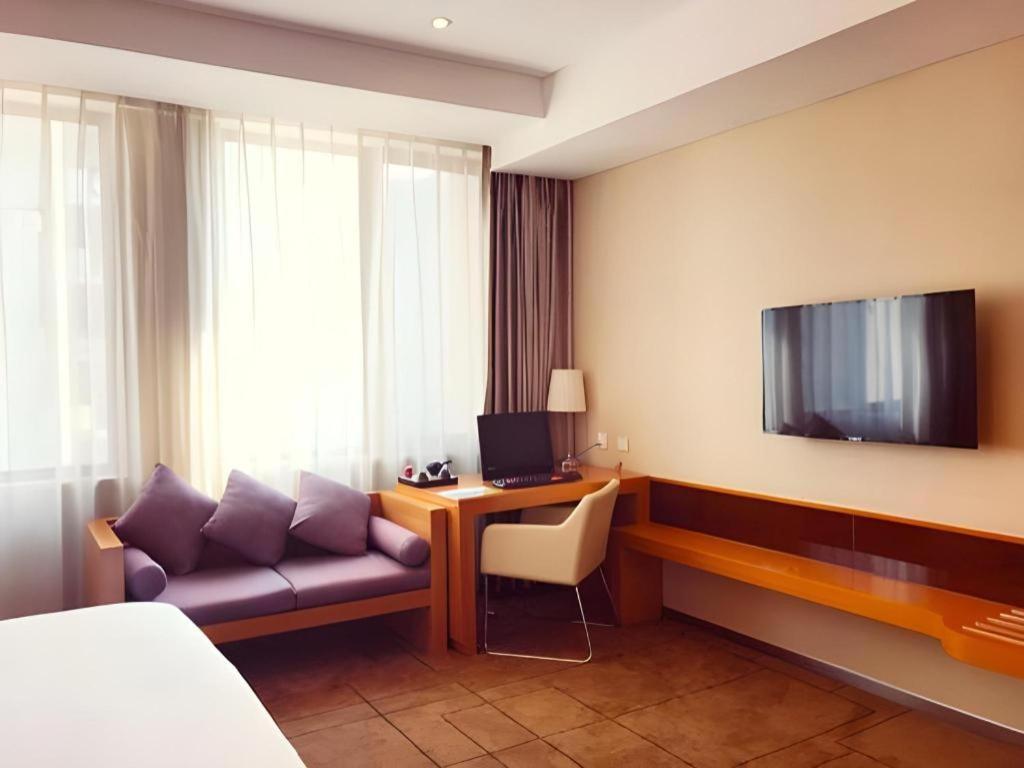 Metropolo Hotel Wuchuang Jiangtan Jiyuqiao Metro Station Wuhan Bagian luar foto