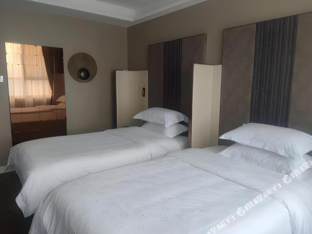 Metropolo Hotel Wuchuang Jiangtan Jiyuqiao Metro Station Wuhan Bagian luar foto