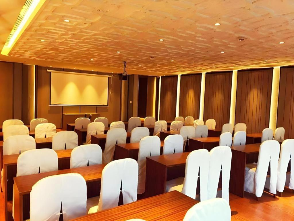 Metropolo Hotel Wuchuang Jiangtan Jiyuqiao Metro Station Wuhan Bagian luar foto