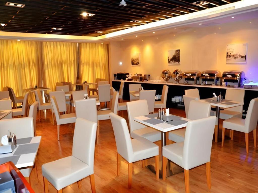 Metropolo Hotel Wuchuang Jiangtan Jiyuqiao Metro Station Wuhan Bagian luar foto